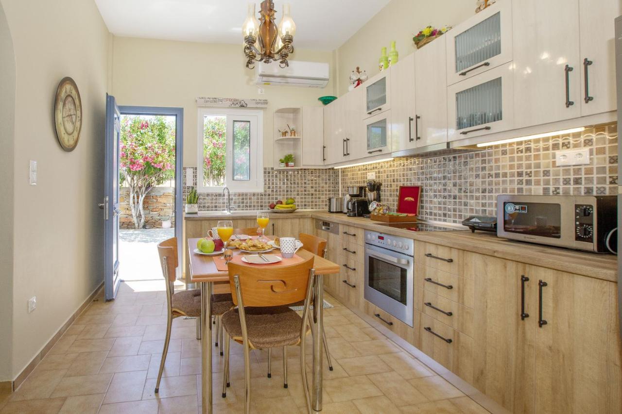 Ruby'S Summer House With Spacious Garden And Free Parking Γαύριο Εξωτερικό φωτογραφία